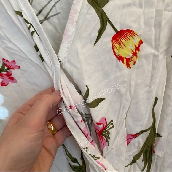 Piyama White Floral Sexy Wrap Front Tie Waist Romper Summer Vacation Small S - Picture 9 of 12